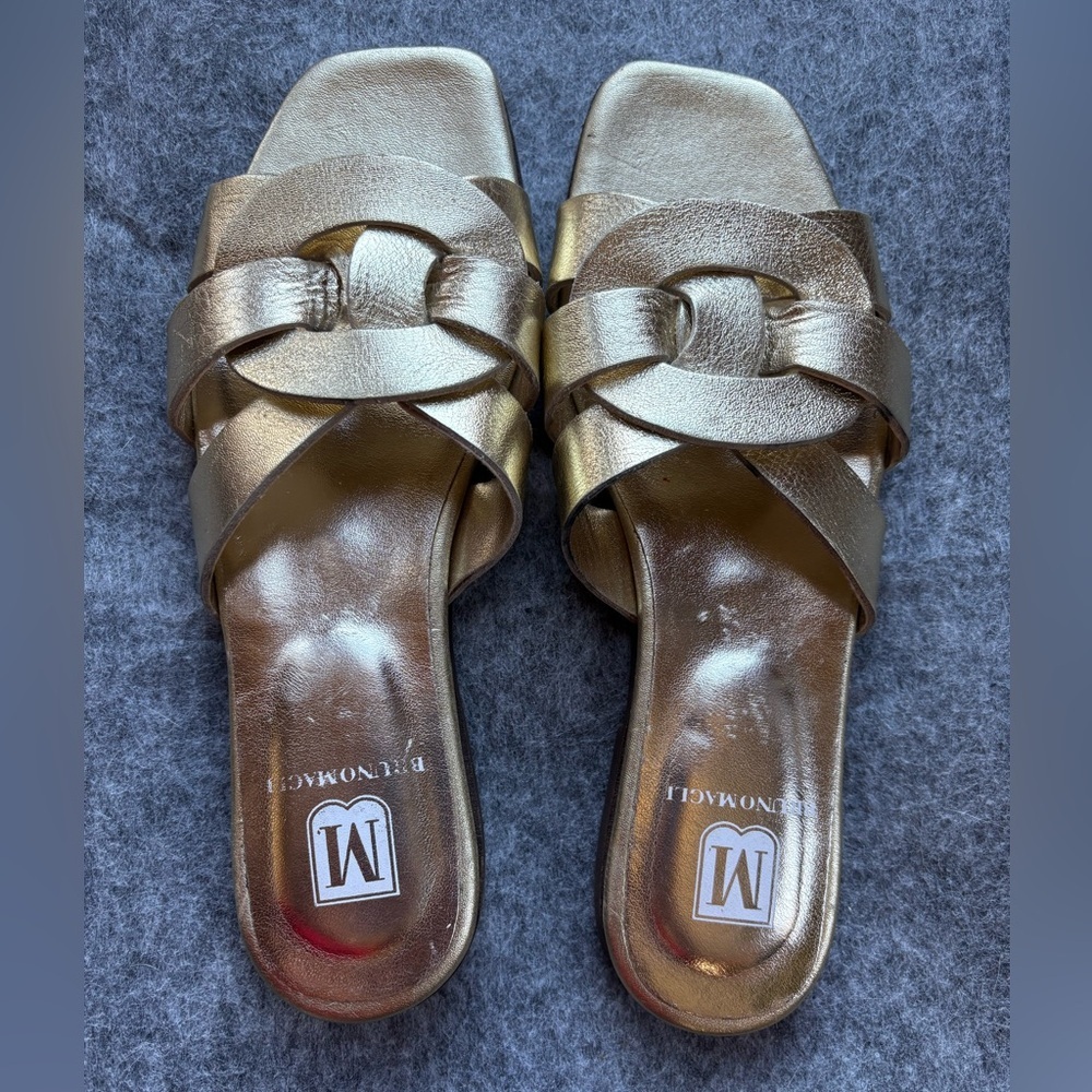 M by Bruno Magli Gold Flats Size 36.5 or US 6 EUC